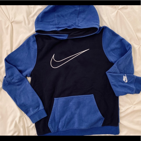 nike sweatshirt youth